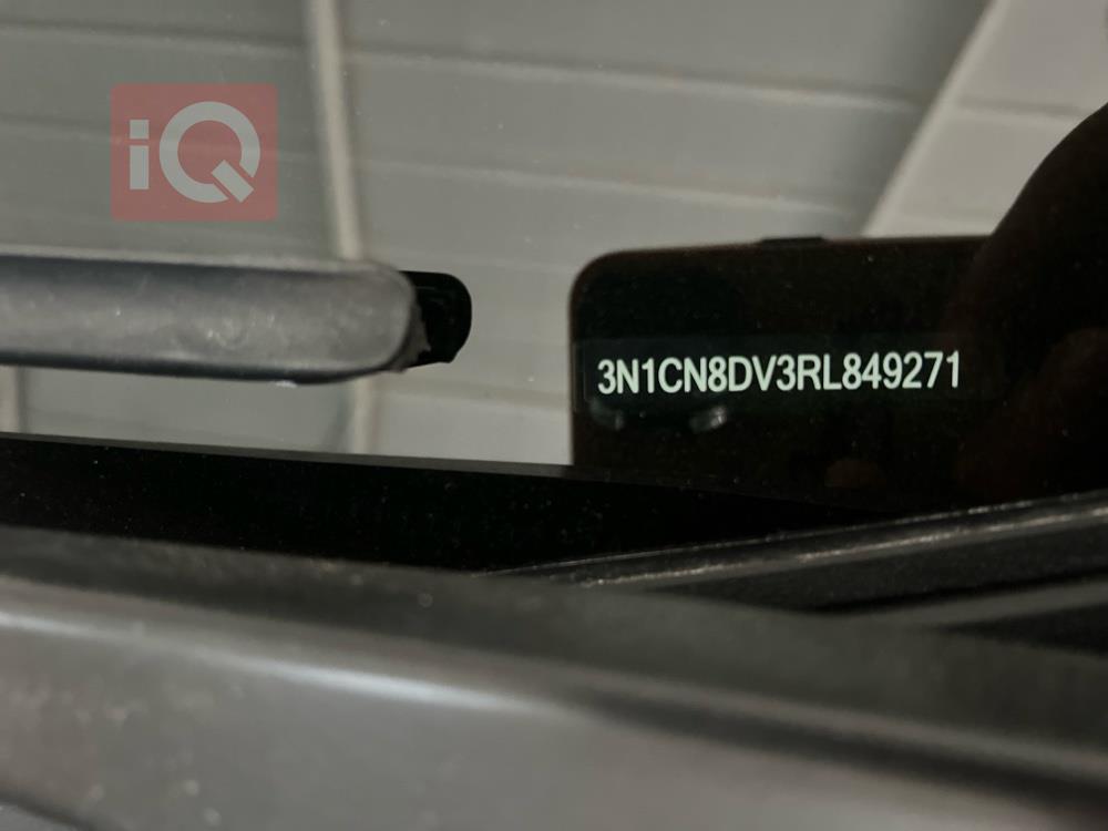 نيسان فيرسا